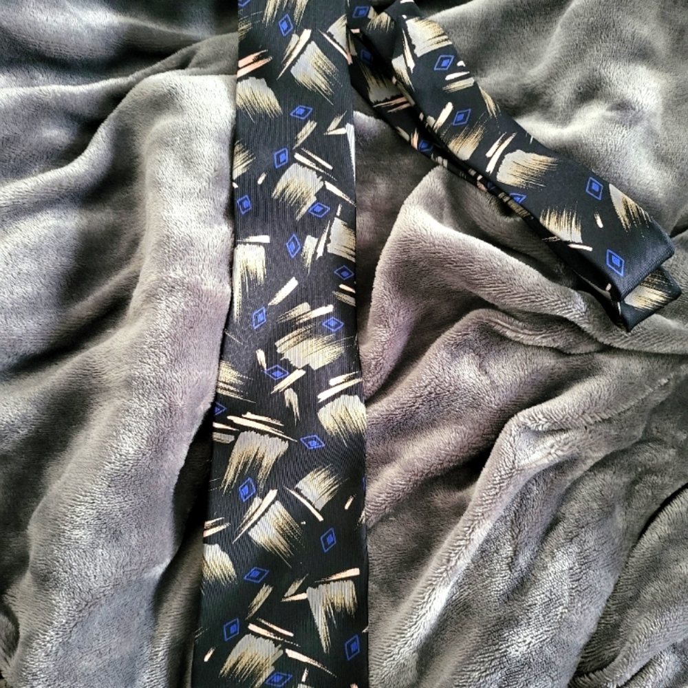 Hunting Horn Silk Tie